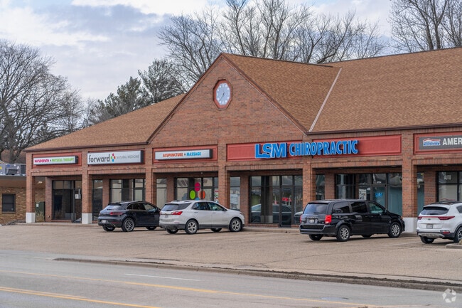 Residents of Sak's Woods in Middleton, WI have easy access to local medical practitioners.