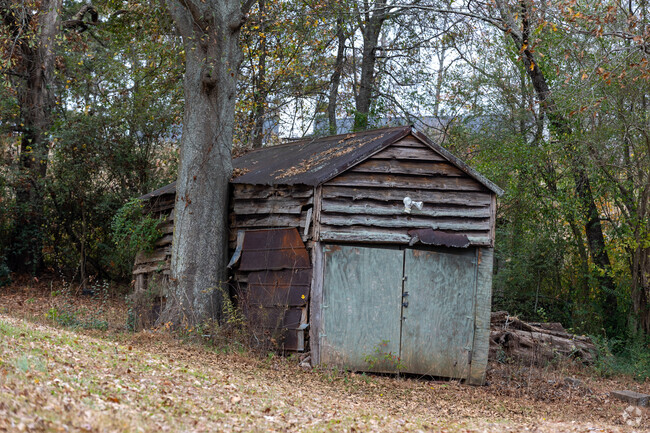 Union Hill has many old farm structures from when there was more farmland here.