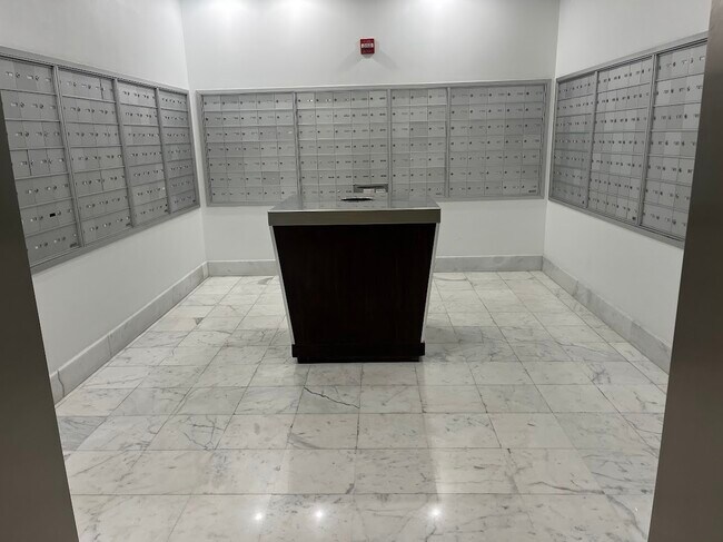 Mirador 1000 unit 422, Miami Beach, FL 33139 - photo 6