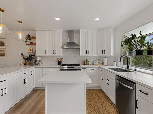 2510 Woodlands Way, Oceanside, CA 92054 - photo 3