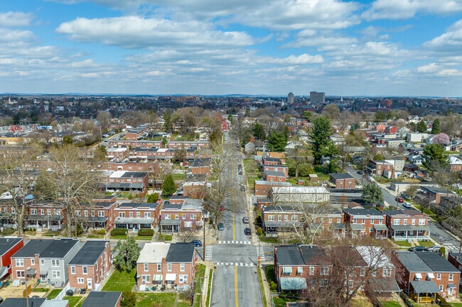 Walkability to downtown Lancaster from Prospect Heights makes it a divine commuter neighborhood.