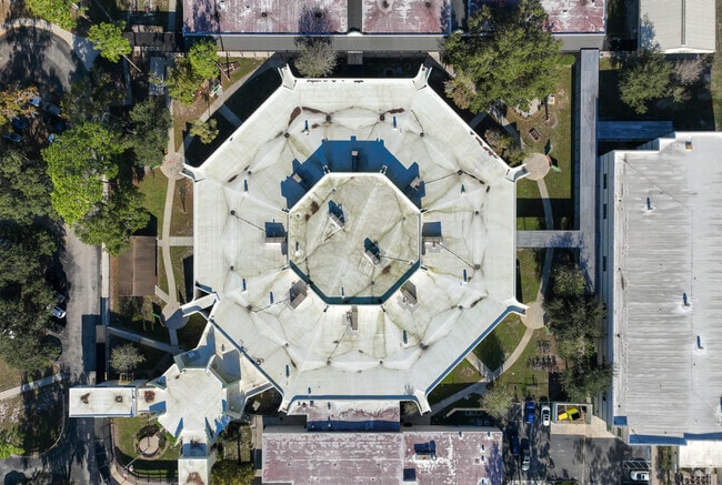 Wekiva Springs locals are proud of Sabal Point Elementary School's above average testing scores.