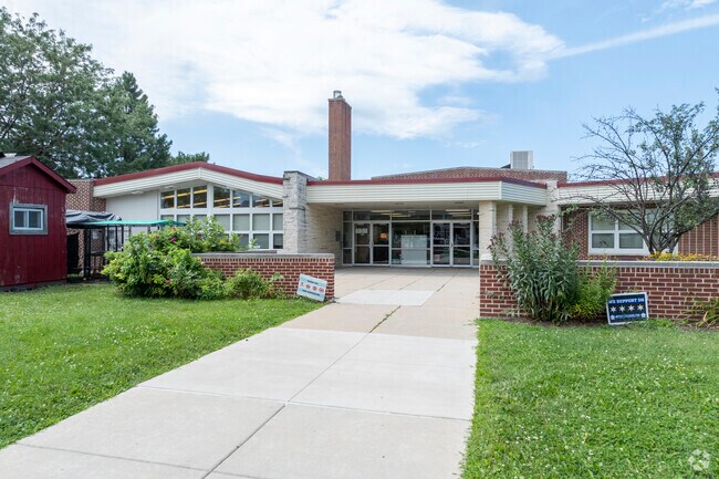 George F Cassell Elementary School is located in Chicago, IL.
