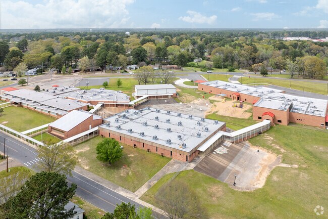 East Side Elementary School is located in Magnolia, Arkansas.