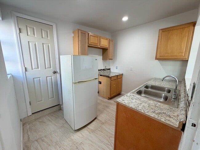 1927 Arthur St, Hollywood, FL 33020 - photo 3