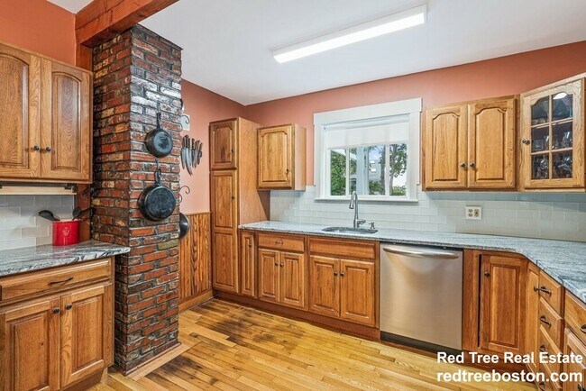 16 Grampian Way unit 1, Dorchester, MA 02125 - photo 3