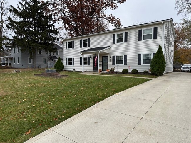 545 Mentor Ave unit 545 mentor, Painesville, OH 44077 - photo 3