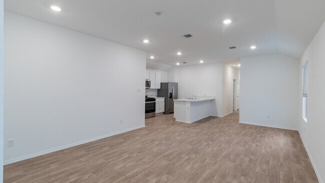 216 Puerto Plata Ave unit 36199809, Bastrop, TX 78602 - photo 7