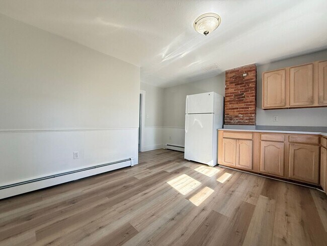 208 Main St unit 210, Somersworth, NH 03878 - photo 2