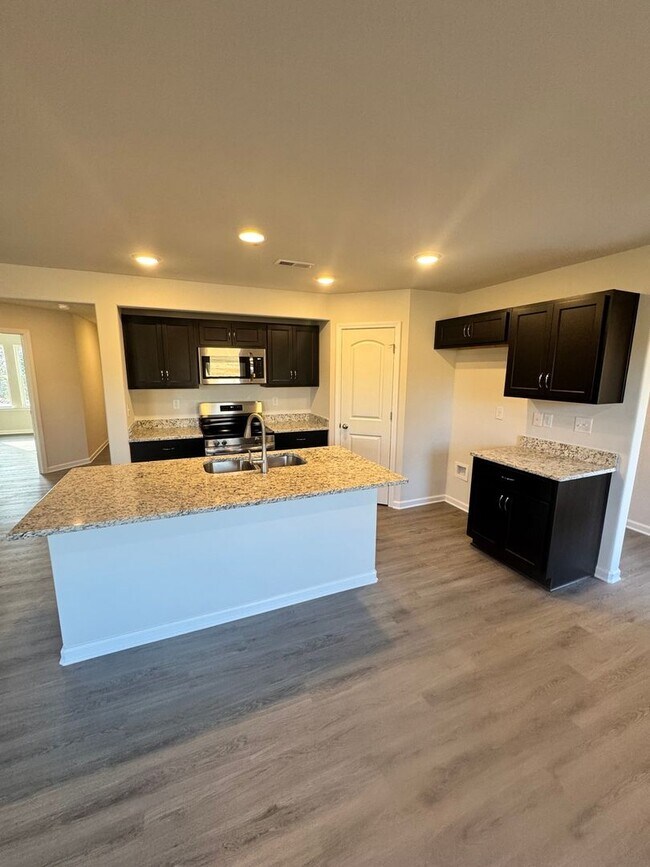 914 W Sumter St, Shelby, NC 28150 - photo 7