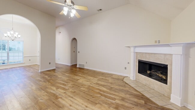 8800 Oak Grove Blvd, Olive Branch, MS 38654 - photo 3