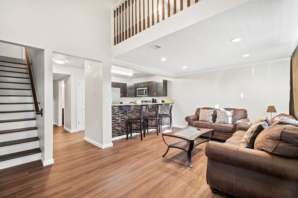 5218 Beach Dr unit ID1354910P, Panama City, FL 32408 - photo 1