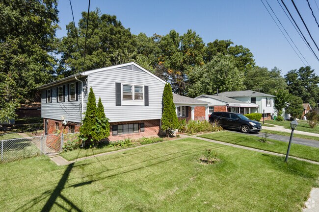 Lanham is primarily residential, with an abundance of split-level, Cape Cod, townhomes and new traditional homes.