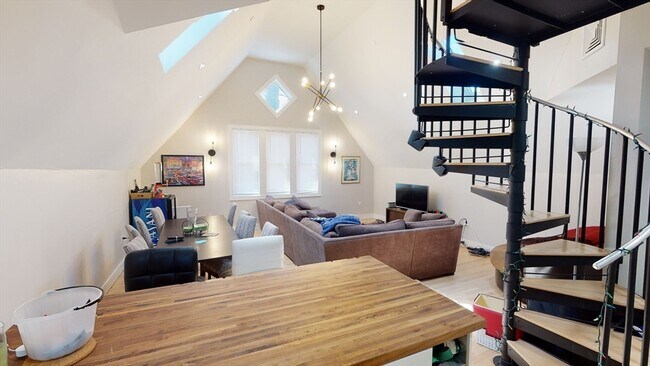 15 Lanark Rd unit 4, Brighton, MA 02135 - photo 3