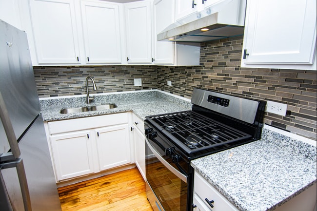 The Shore Residences  7350 S. Phillips Ave, Chicago, IL, Chicago, IL 60649 - photo 3