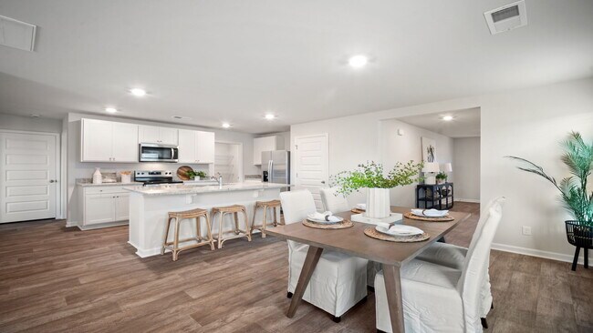 304 Flax St, Statesboro, GA 30461 - photo 7