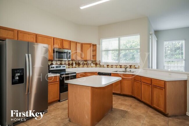 5510 Bristol Bay Ln N, Jacksonville, FL 32244 - photo 7