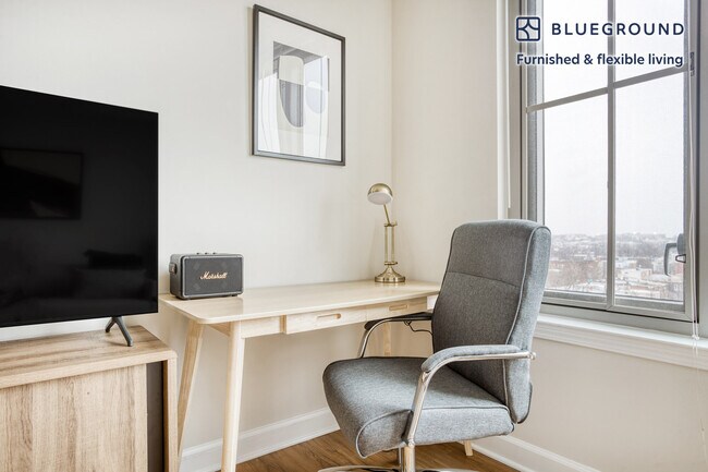 1550 7th St NW unit FL7-ID453, Washington, DC 20001 - photo 4