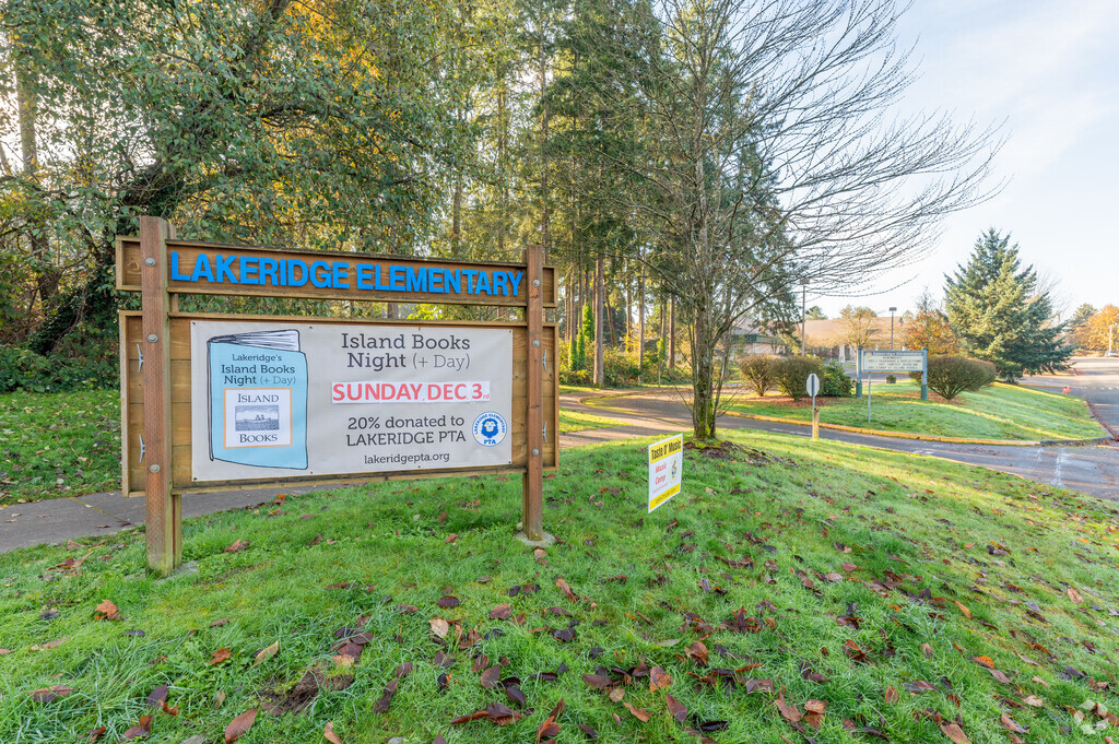 Lakeridge Elementary School.