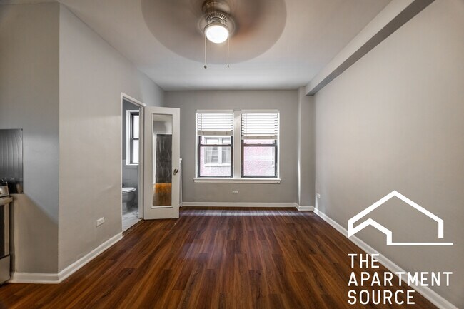 1200 N La Salle Dr unit 427, Chicago, IL 60610 - photo 3