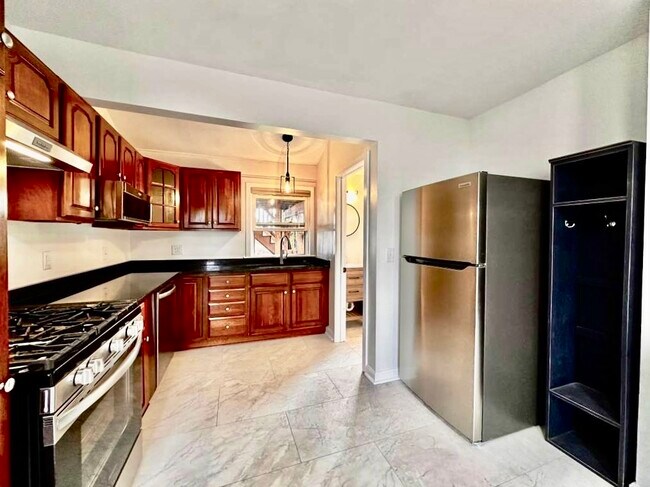 4 Prospect Place unit 1, West Haven, CT 06516 - photo 4