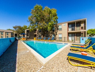 811 Harvey Rd, College Station, TX 77840