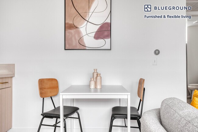 3638 Motor Ave unit FL6-ID925, Los Angeles, CA 90034 - photo 6