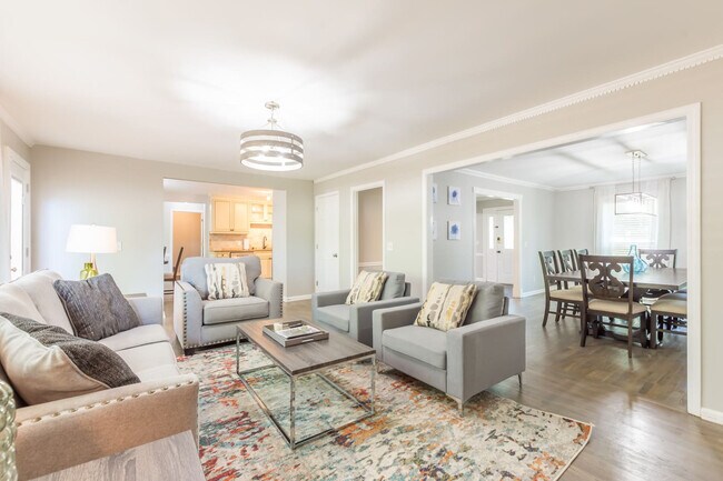 455 Cove Dr NE unit ID1019255P, Marietta, GA 30067 - photo 2