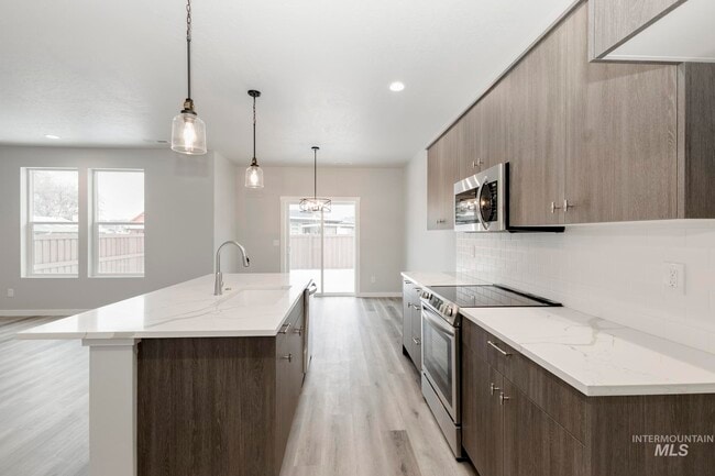 4256 E Kalinga St, Meridian, ID 83642 - photo 5