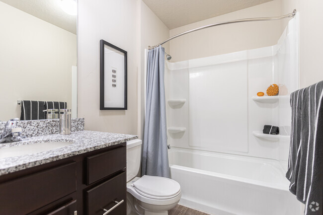 2BR, 2BA - Silver