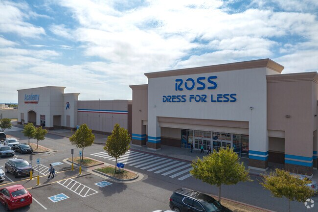 Ross at Czech Hall Market is just minutes from Chisholm Run-Siena.