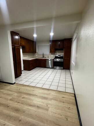 4310 W 170th St Unit 4310, Lawndale, CA 90260