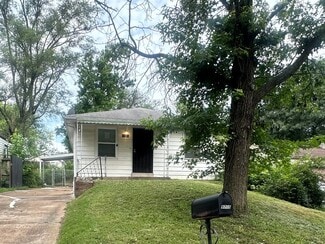 9705 Winkler Dr, St. Louis, MO 63136