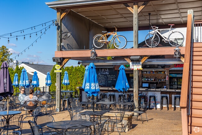 Dining out in Cottleville is not just a meal; it's an unforgettable experience.