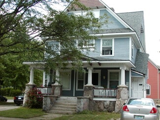 722 W Vine St Unit 2, Kalamazoo, MI 49008