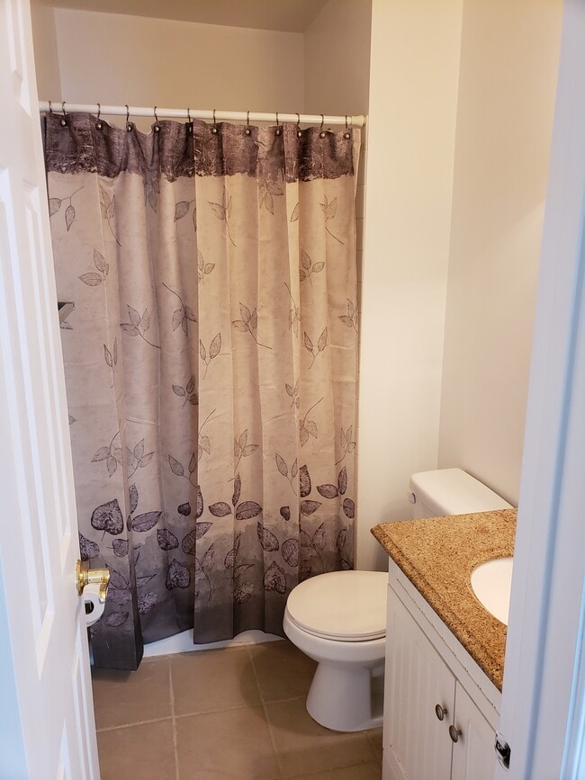 9164 Broken Oak Place, Burke, VA 22015 - photo 5