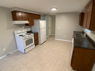 3233 Hewitt Ave NW, Massillon, OH 44646