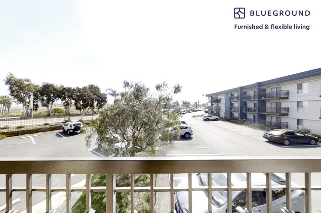 333 1st St unit FL2-ID9312A, Seal Beach, CA 90740 - photo 3