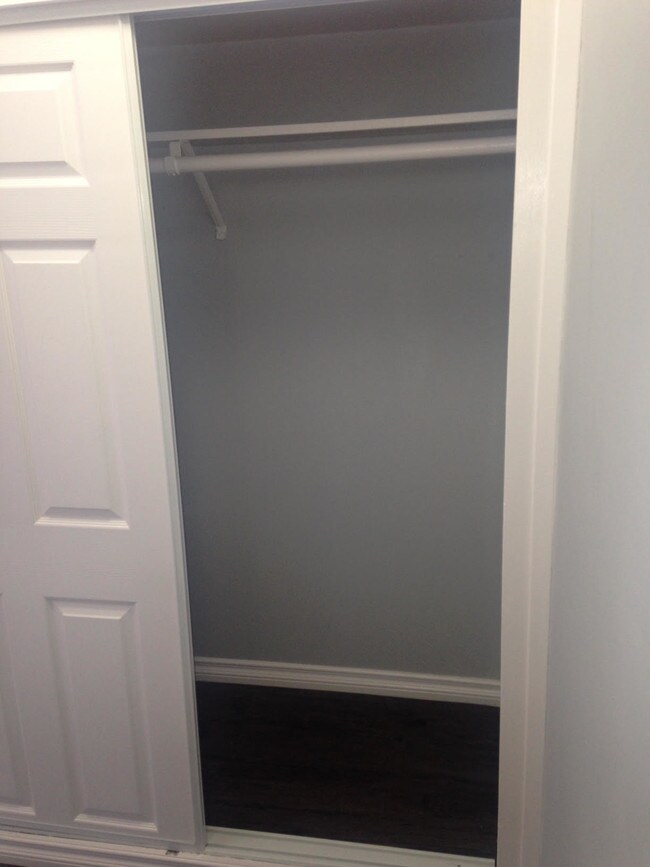 Villa Gardens, Hawthorne, CA 90250 - photo 6