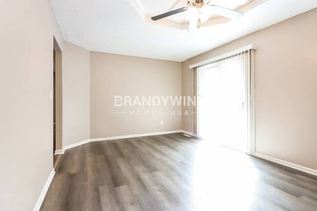 1909 NE Mckee Ln, Lees Summit, MO 64086 - photo 6