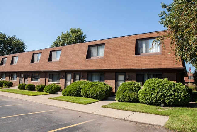 Cherry Hill Apartment Homes, Portage, IN 46368 - photo 4