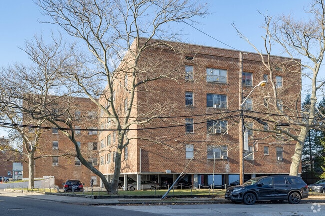 45 Broadway, Freeport, NY 11520 - photo 3