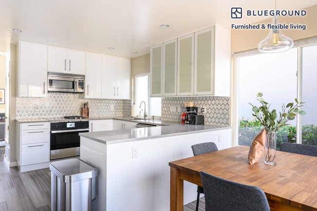 1551 Beach Park Blvd, Foster City, CA 94404 - photo 7