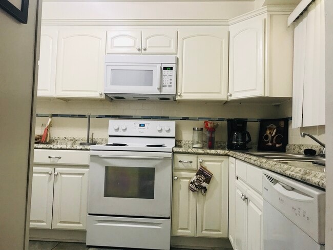 324 E Spruce Ave unit Condo, Inglewood, CA 90301 - photo 4