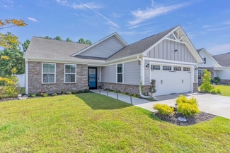 922 Daylily Cir, Navassa, NC 28451