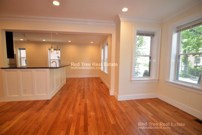 74 Browne St unit 2, Brookline, MA 02446 - photo 4