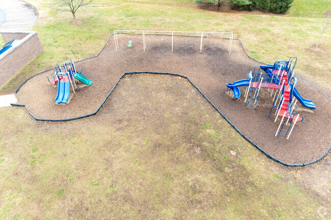 The student population of Stonewall Elementary School is 673 and the school serves PK-5.