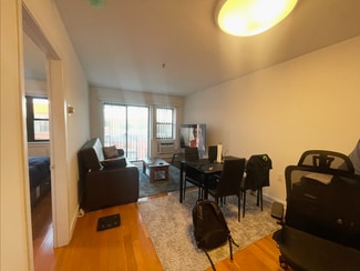 3434 10th St Unit 2, Astoria, NY 11106