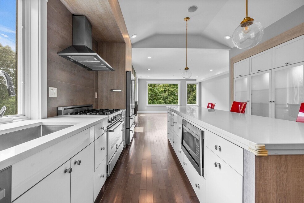 202 Rawson Rd unit PH, Brookline, MA 02445 - photo 1