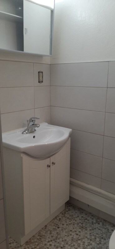 1111 Minnehaha Ave W unit Studio, Saint Paul, MN 55104 - photo 4